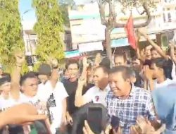 Dicegat Mahasiswa, Dibungo Romi Janji Bawa Warga Bungo Jadi Pejabat Pemprov Jambi