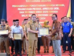 Hattrick, Tiga Kali Berturut Diskominfo Kota Jambi Kembali Raih Penghargaan dari Balai Bahasa Provinsi Jambi