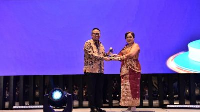 OJK Berhasil Meraih Predikat Badan Publik Informatif 2024