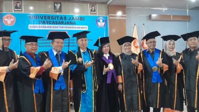 Ketua Stikes Garuda Putih Raih Gelar Doktor dalam Waktu Cepat