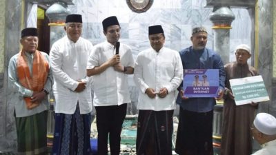 Walikota Maulana dan Wawako Diza Gelar Safari Ramadhan di Langgar An Nur