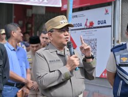 Dianggap Penyebab Sepinya Pasar, Wali Kota Maulana Tutup 9 Pos Retribusi Parkir dan Kukuhkan Jukir Resmi
