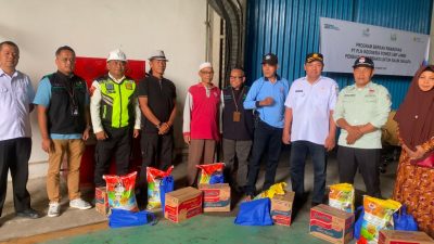 PLN IP UBP Jambi Berbagi Senyuman kepada Dhuafah, Berikan Sembako dan Santunan Ramadhan