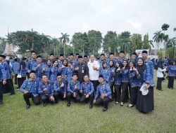 Ditengah Guyuran Hujan Wali Kota Maulana Pimpin Pengangkatan Ribuan TKK Menjadi PPPK