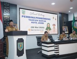 Pemkot Jambi Tegas Pertahankan Peran Guru Tahfiz di Sekolah: Fondasi Generasi Qurani 