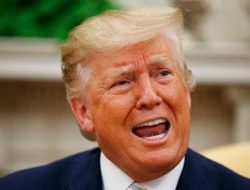 Berang! Trump Ancam Apple dengan Tarif Impor 25% Persen, Ini Penyebabnya