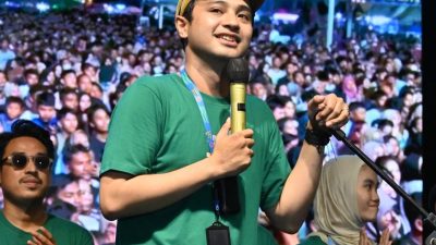 Wawako Diza saat memberi kata sambutan pada penutupan Festival Tumpah Ruah