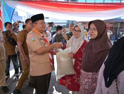 Salurkan Beras Bantuan Pangan Pemerintah, Maulana: Turut Berdampak Pada Angka Inflasi Kota Jambi 