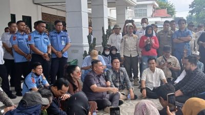 Tak Mau Janji Kosong, Ribuan Warga Kepung DPRD Tekan Pembentukan Pansus Zona Merah