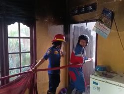 Sebuah Rumah Kosong Terbakar, Ini Penyebabnya