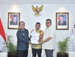 Wali Kota Jambi Bersama Ketua DPRD Kota Jambi Resmi Serahkan Surat Permohonan Kepada Presiden Terkait Zona Merah