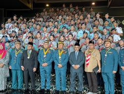 Keren! Ketua DPRD Kemas Faried Terima Penghargaan kehormatan Bintang Semangat Rimba Emas dari Persekutuan Pengakap Malaysia
