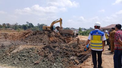 Kolam Retensi Paal Lima Dikebut, Maulana Targetkan 60 Persen Banjir Kota Jambi Berkurang