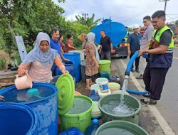 Tembus 1,3 Juta Liter, Pemkot Kota Jambi Terus Kirim Air Bersih ke Warga di Tengah Kemarau